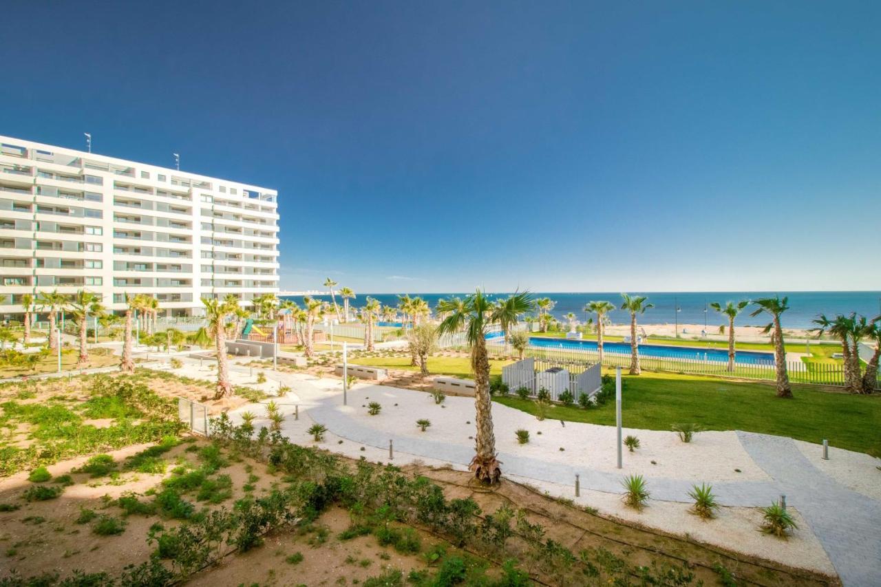 Espanatour Meruyert Torrevieja Eksteriør billede